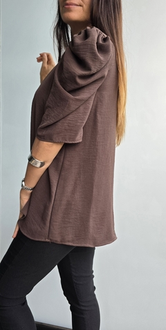 Blusa de cey mangas princesa cuello en V
