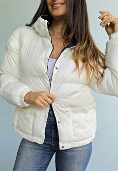 Campera inflada con broches y capucha - comprar online