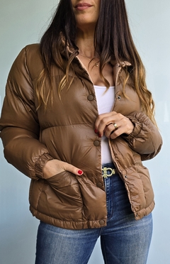 Campera inflada con broches y capucha - tienda online