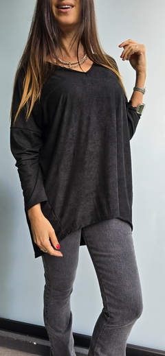 Imagen de Remeron amplia gamuzada cuello v