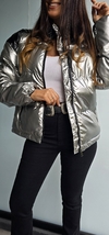 Campera inflada con cierre plateada y negro - comprar online