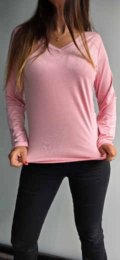 Imagen de Remera manga larga cuello v de modal x talles