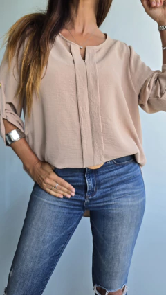 Imagen de Blusa de Cey con spandex mangas rebatibles