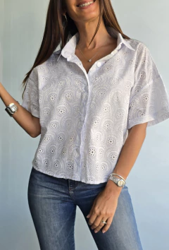 Camisa manga corta de broderie - comprar online