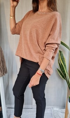 Remeron/ Sweater de lanilla con tachitas