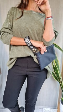 Remeron/ Sweater de lanilla con tachitas en internet