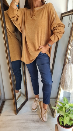Remeron/ Sweater de lanilla con tachitas - tienda online