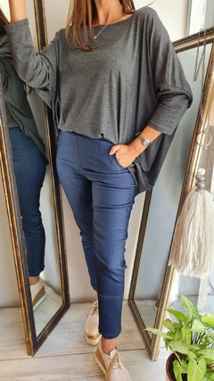 Remeron de modal viscosa oversize manga larga 5VON2 - She Indumentaria