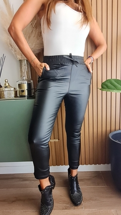 Babucha de bengalina engomada con bolsillos laterales y cintura elastizada - She Indumentaria