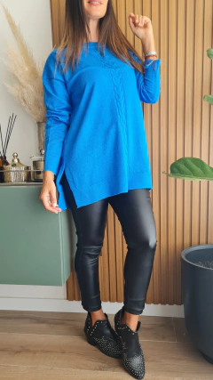 Sweater de bremer con espiga central y tajos laterales - comprar online