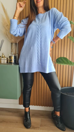 Sweater de bremer con espiga central y tajos laterales - tienda online
