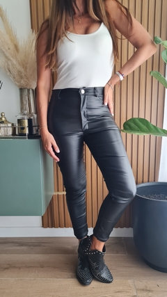 Pantalon de bengalina engomado elastizado