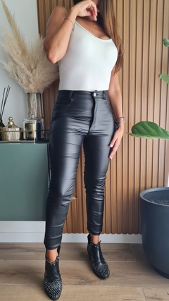 Pantalon de bengalina engomado elastizado - She Indumentaria