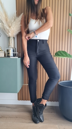 Pantalon de bengalina bolsillos falsos adelante y reales atras - tienda online