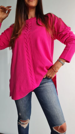 Sweater de bremer con espiga central y tajos laterales en internet