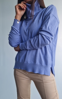 Polera de bremer con tajos laterales y mas larga atrás - comprar online