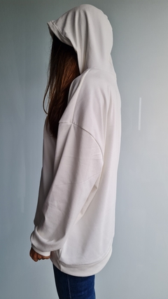 Maxi buzo de micro polar con capucha y bolsillos - She Indumentaria