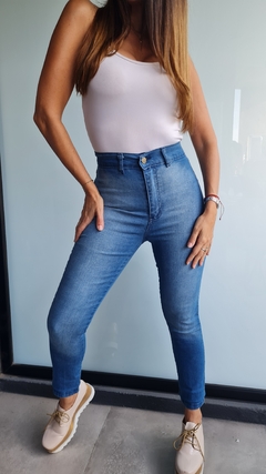Jean elastizado celeste sin bolsillos adelante 04PR21 - comprar online