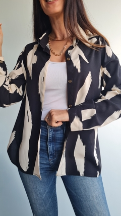 Camisa de poplin estampada manga larga rebatible a 3/4
