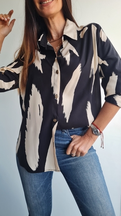 Camisa de poplin estampada manga larga rebatible a 3/4 - tienda online