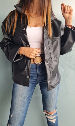 Chaqueta eco cuero elastizada x talle