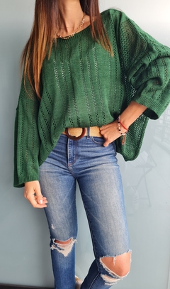 Sweater calado cuello bote en lana sintética
