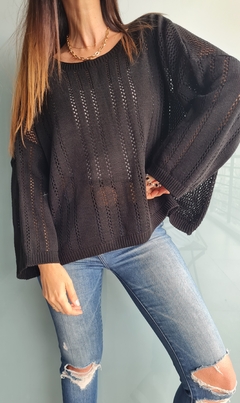Imagen de Sweater calado cuello bote en lana sintética