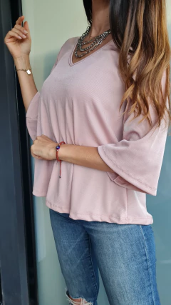 Remera manga 3/4 en morley satinado con tira atrás - tienda online
