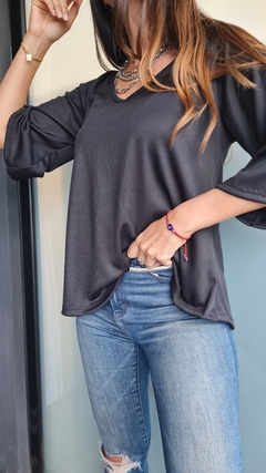 Remera manga 3/4 en morley satinado con tira atrás - tienda online