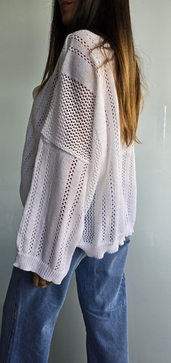 Sweater calado cuello bote en lana sintética - She Indumentaria