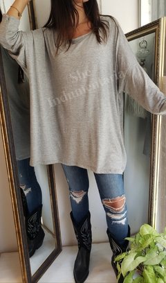 Imagen de Remeron de modal viscosa oversize manga larga 5VON2
