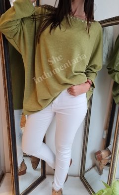 Imagen de Remeron/ Sweater de lanilla con tachitas
