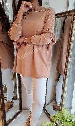 Remeron/ Sweater de lanilla con tachitas - tienda online