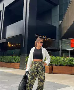 Calça cargo Camufla Areia na internet