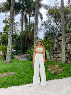 Cropped Bordado Pipa OFF