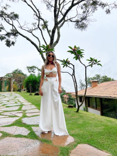 Cropped Izzie Branco - Branché