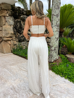 Cropped Bordado Pipa OFF - comprar online
