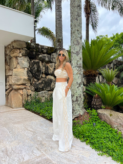 Cropped Bordado Pipa OFF