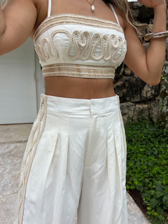 Cropped Bordado Pipa OFF