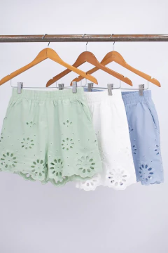 (CHI) SHORT FEME BRODERIE (32713)