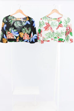 KVF BLUSA FLORES CON BOTONES (26600) - Tabatha jeans