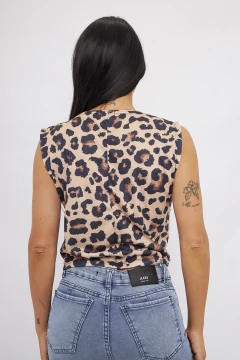 Imagen de SPS REMERA ANCHA ESTAMPADA GIA (29641)