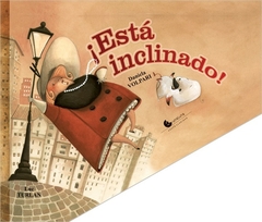 Esta inclinado