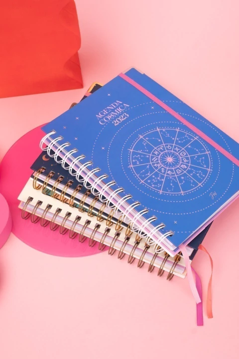 Agenda 2023 FW COSMICA espiralada Semanal