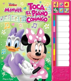 Minnie toca el piano conmigo