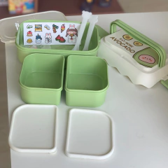 Kit 20 Lancheiras Infantil Pote c Talher Adesivo Escolar - Clube de Mães