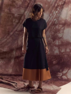 Cropped riya preto na internet