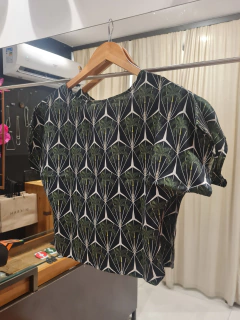 cropped manga curta tropical - comprar online