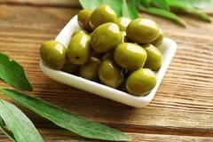 ACEITUNAS VERDES EN SALMUERA X 500GR
