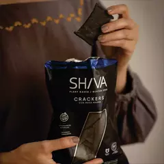 CRACKERS CARBÓN VEGETAL CON MASA MADRE X100G - SHIVA